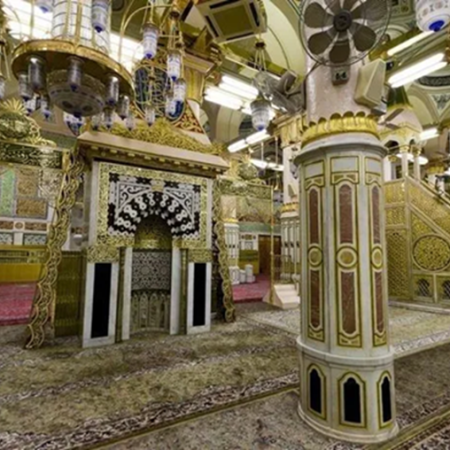 Raudhah Tempat Mustajab untuk Berdoa di Masjid Nabawi